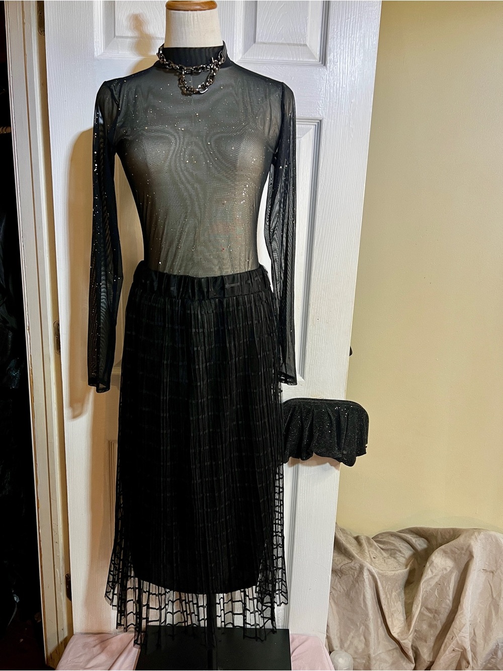 Metro Wear Vtg Y2K Wms Black Sheer Mesh Window Pane Pleated Gothic Midi Skirt M